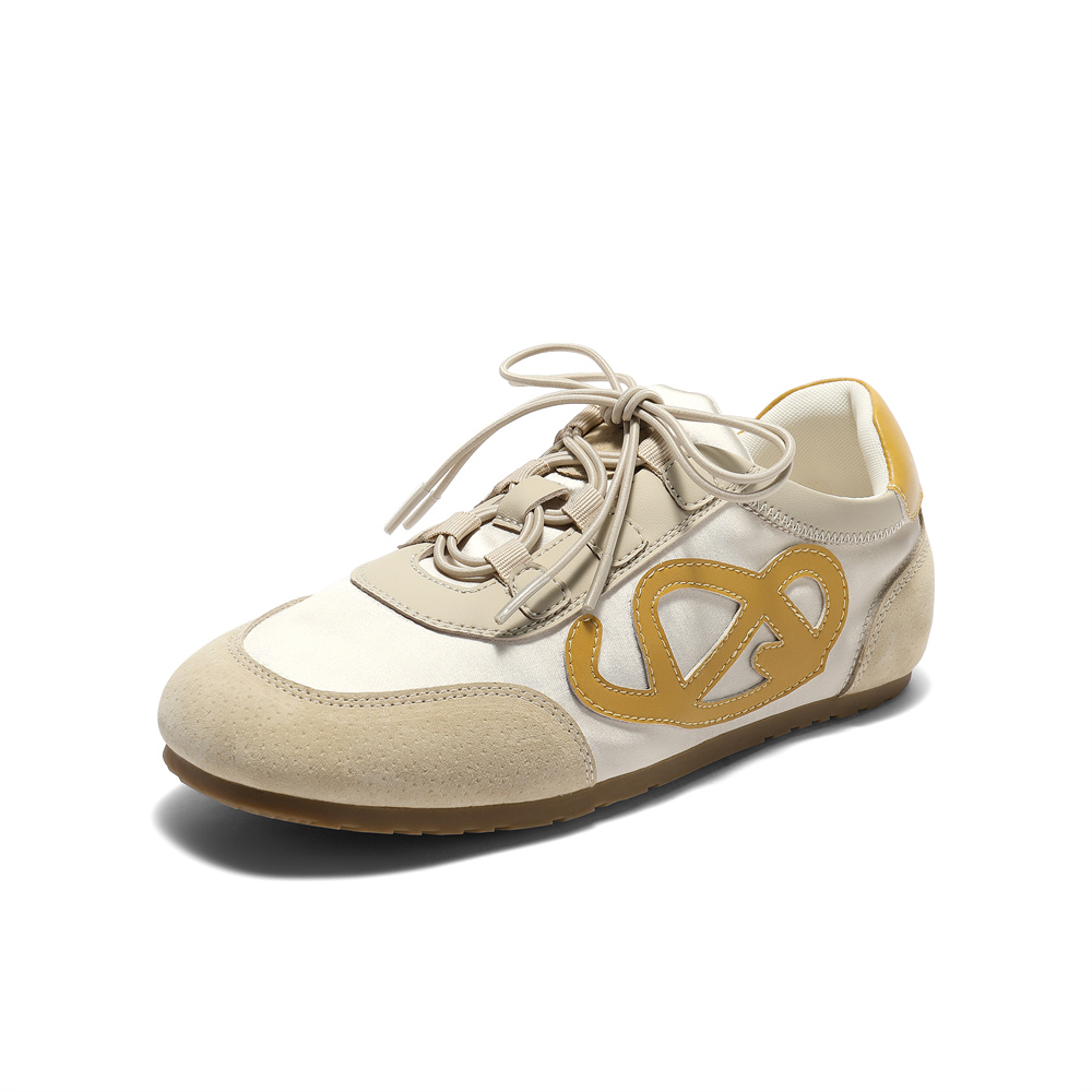 森达德训鞋女2025秋季新款拼接百搭平底运动休闲板鞋ZTH40CM5