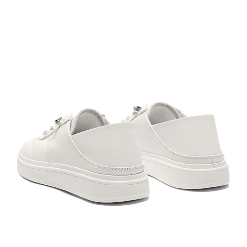 森达小白鞋女款2025秋新商场同款简约轻便休闲板鞋XPM01CM5