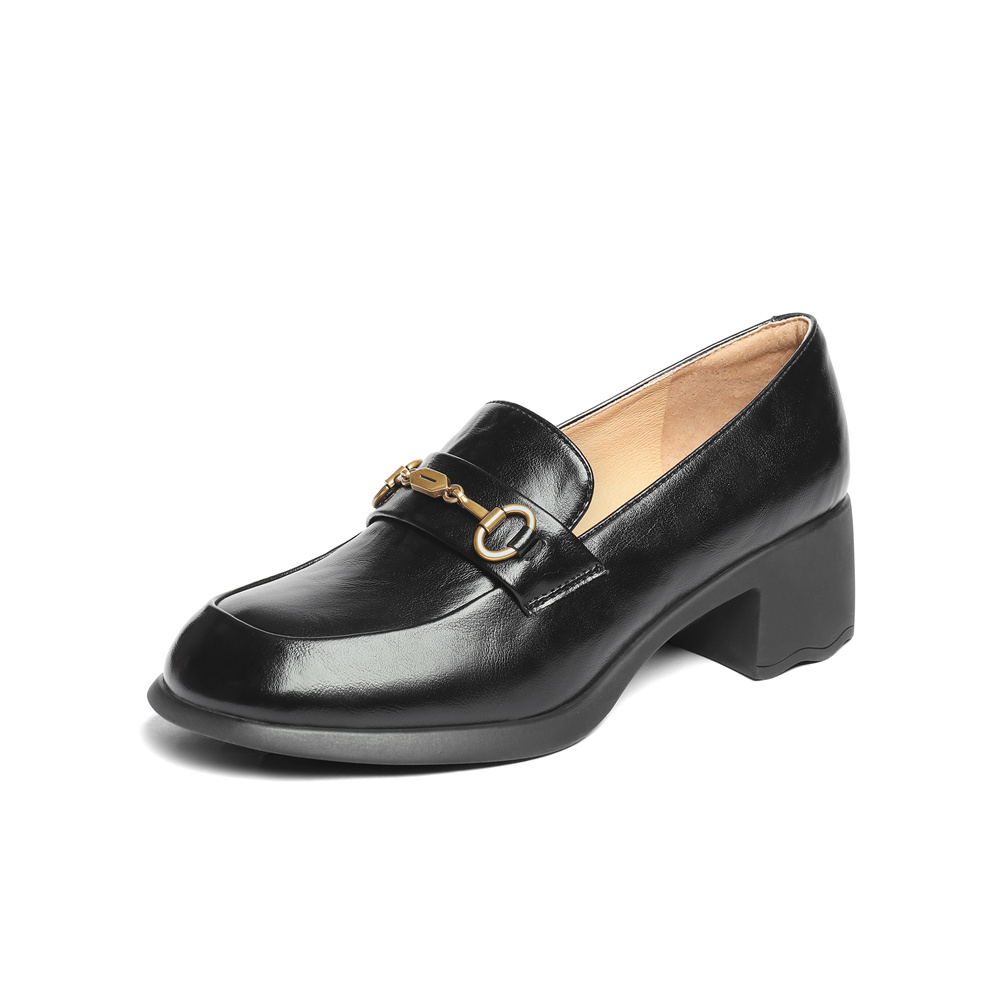 森达通勤鞋女2025秋新商场同款马衔扣粗跟单鞋XQK01CA5