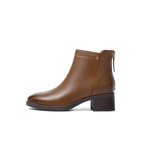 森达时装靴女款2025冬新商场同款气质显瘦粗跟短皮靴4FU42DD5