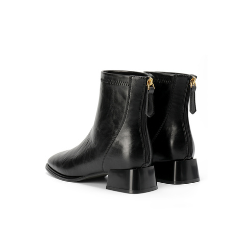 森达弹力靴女2025冬季新款气质方头粗跟休闲短靴ZTI17DD5