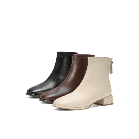 森达弹力靴女2025冬季新款气质方头粗跟休闲短靴ZTI17DD5