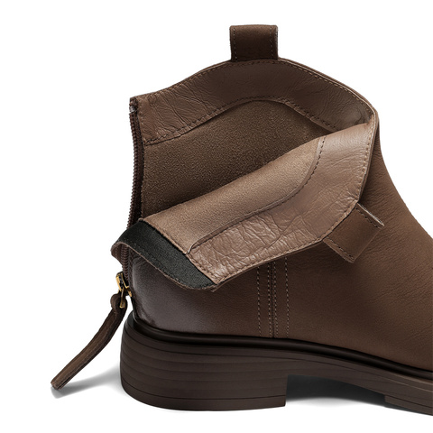 森达休闲靴女2025冬新商场同款时尚显瘦潮流短靴XTF01DD5