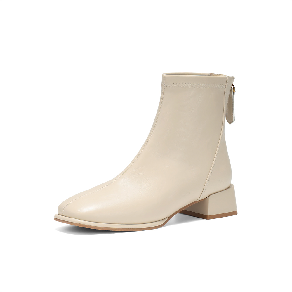 森达弹力靴女2025冬季新款气质方头粗跟休闲短靴ZTI17DD5