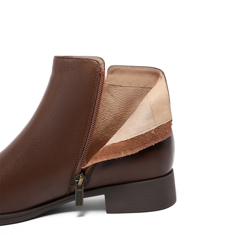 森达气质时装靴女2025冬新商场同款日常通勤粗跟短靴4T645DD5