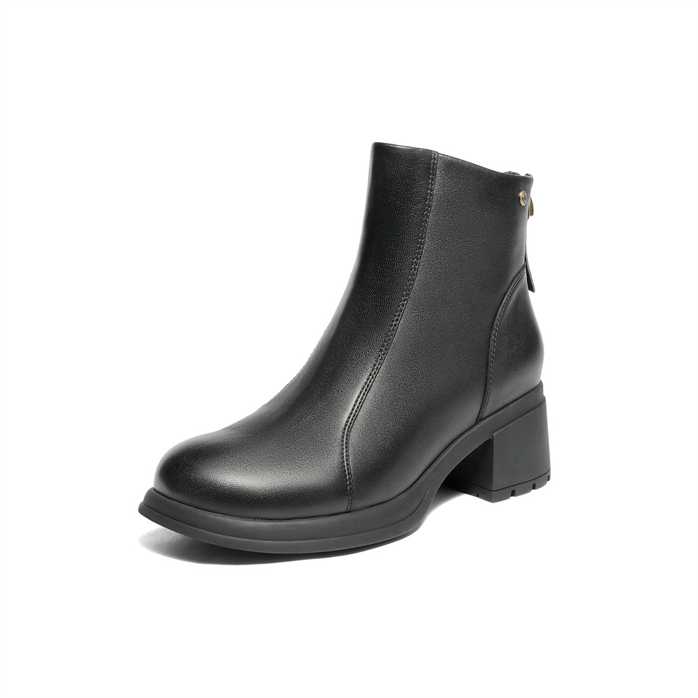 森达时装靴女2025冬新商场同款时尚粗高跟短皮靴4PQ48DD5