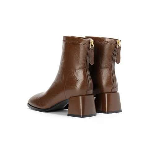 森达弹力靴女2025冬季新款气质方头粗高跟时装短靴WP034DD5