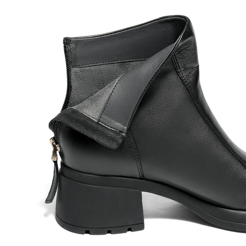 森达时装靴女2025冬新商场同款时尚粗高跟短皮靴4PQ48DD5