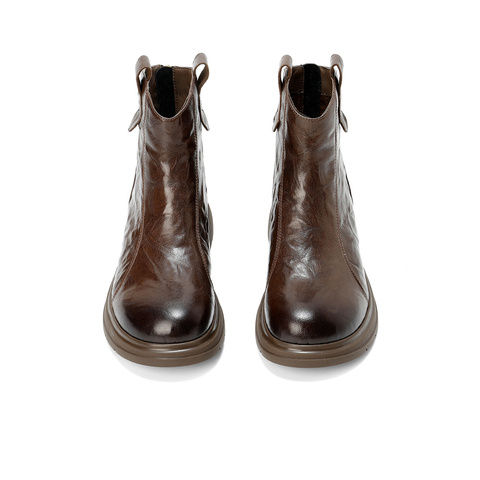 森达休闲靴女2025冬季新款抓纹做旧潮流休闲短皮靴ZTI08DD5