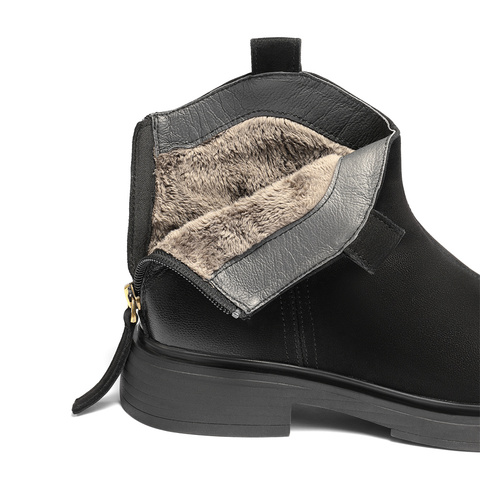 森达休闲靴女2025冬新商场同款时尚显瘦潮流短靴XTF01DD5