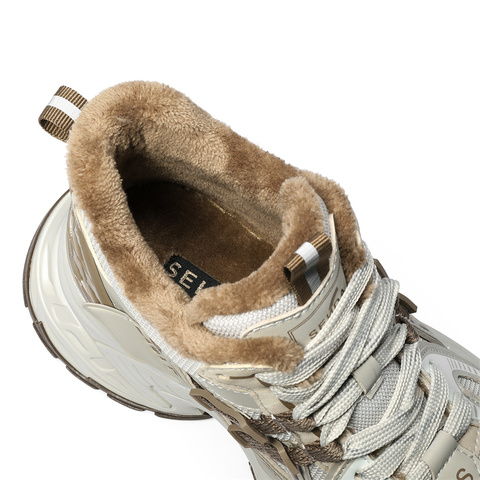 森达休闲靴女2025冬季新款商场同款运动老爹短靴XVP01DD5