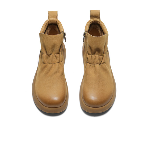 森达休闲靴女2025冬新简约褶皱厚底舒适休闲短皮靴ZTI20DD5