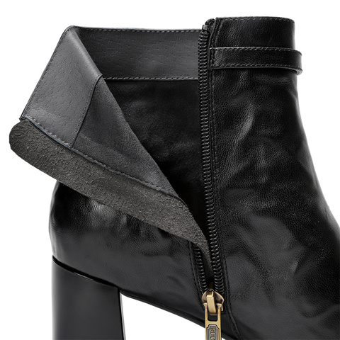 森达时装靴女2025冬新商场同款抓面气质休闲短皮靴XVR01DD5