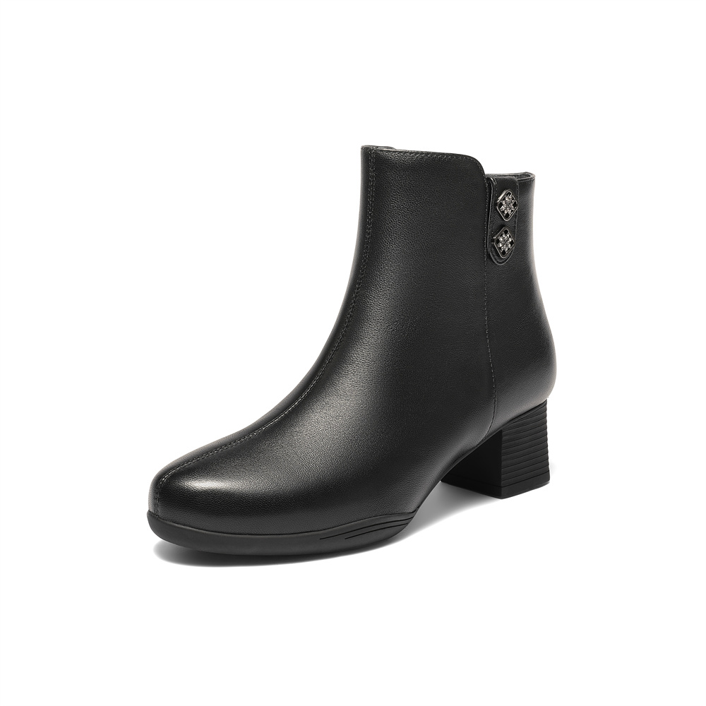 森达时装靴女2025冬新商场同款软面气质粗跟短皮靴XTG01DD5