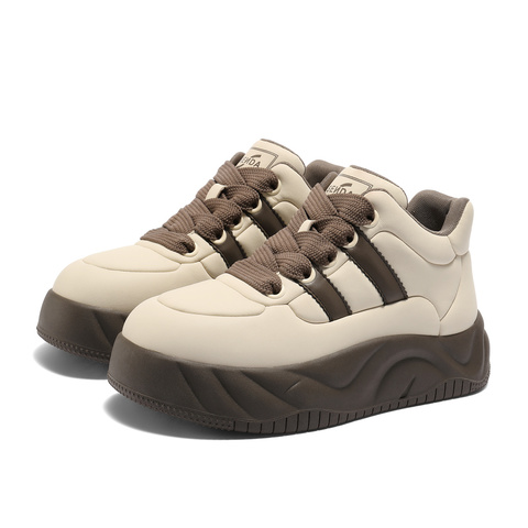 森达板鞋女2025秋新时尚运动面包厚底户外休闲鞋WP054CM5