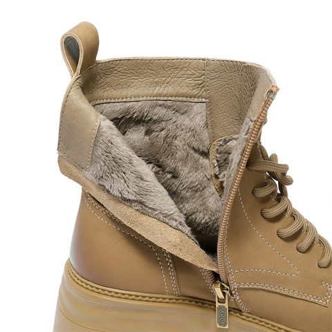 森达马丁靴女2025冬新商场同款户外徒步厚底休闲短皮靴XVJ01DD5