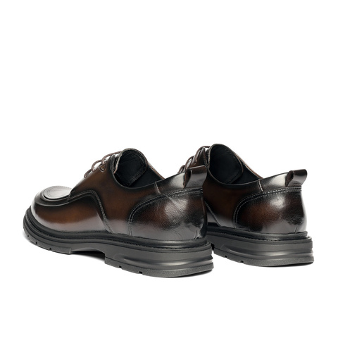 森达休闲皮鞋男2026春新商场同款时尚舒适休闲鞋2DH01AM6