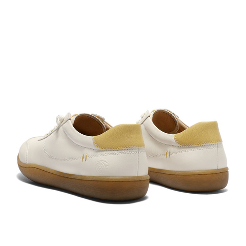 森达板鞋女2026春季新款商场同款简约时尚休闲鞋4CFZ7AM6