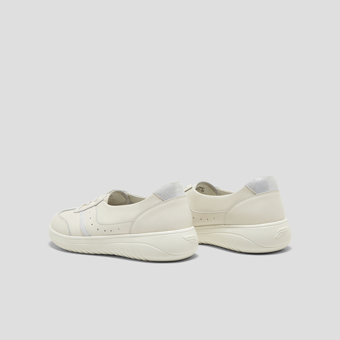 SKAP圣伽步女鞋2025春季新款日常厚底轻质系带女休闲单鞋