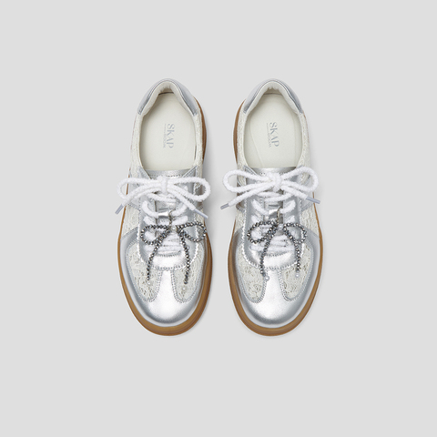 SKAP圣伽步女鞋2025春季新款时尚撞色双鞋带女休闲德训鞋