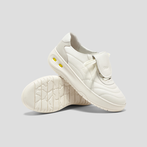 SKAP圣伽步女鞋2025秋季新款小白鞋日常翻盖轻便增高女款休闲鞋