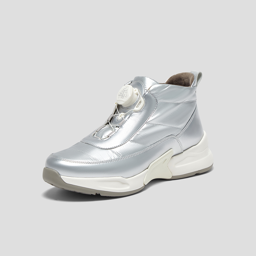 SKAP圣伽步女鞋2025冬季新款运动靴短筒保暖高帮轻质女款休闲靴