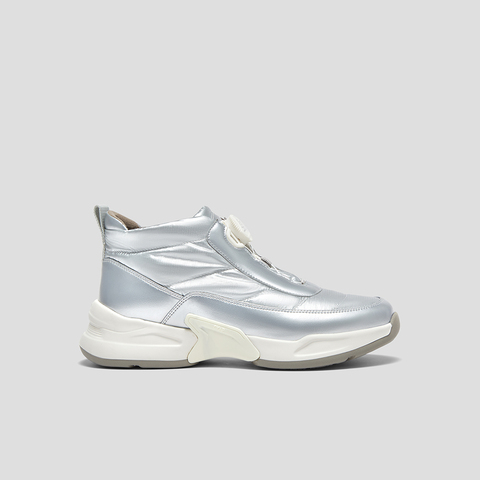 SKAP圣伽步女鞋2025冬季新款运动靴短筒保暖高帮轻质女款休闲靴