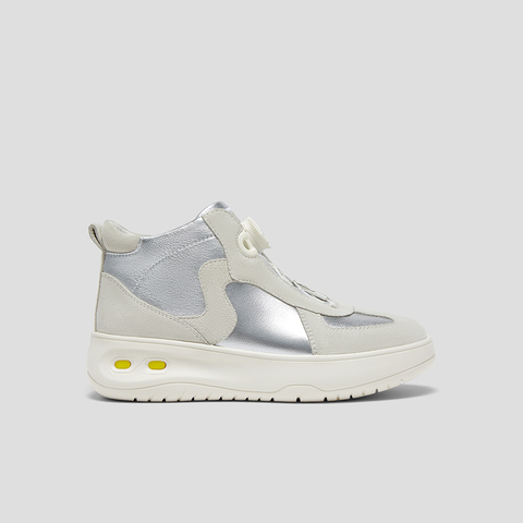 SKAP圣伽步女鞋2025冬季新款短靴增高户外便携复古旋钮女款休闲靴