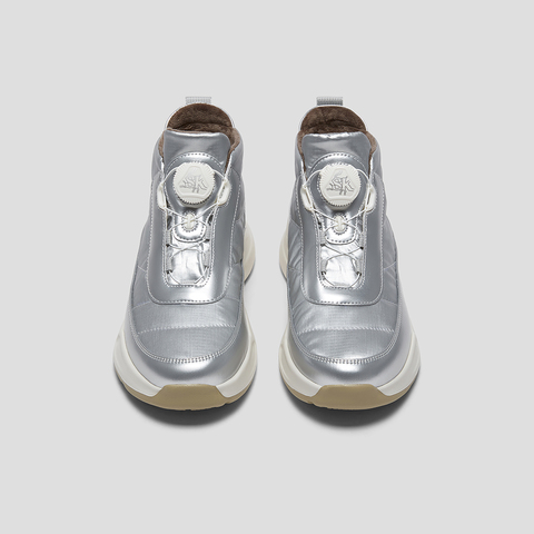 SKAP圣伽步女鞋2025冬季新款运动靴短筒保暖高帮轻质女款休闲靴