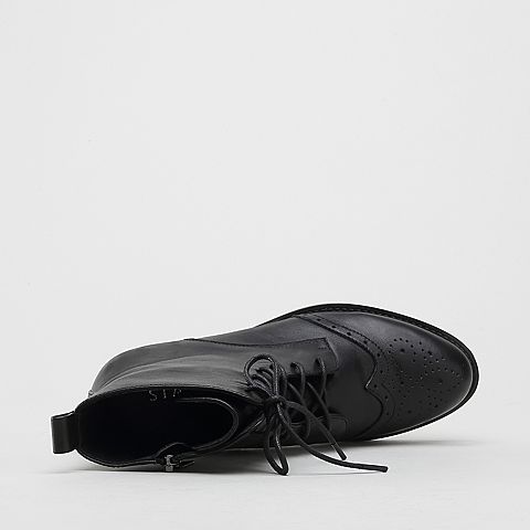 STACCATO/思加图2018冬季新款黑色牛皮革英伦风马丁靴R1602DD8