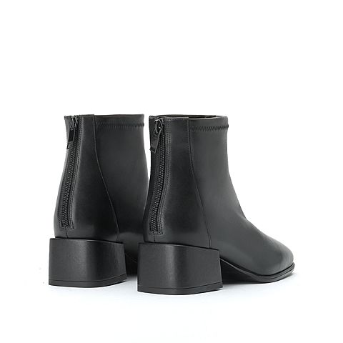 思加图冬季新款时尚简约中粗跟牛皮女短靴9EV08DD9