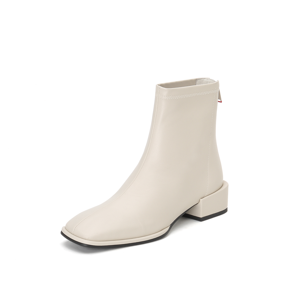 思加图2020冬季新款简约方头后拉链牛皮革短靴女皮靴子EAE01DD0