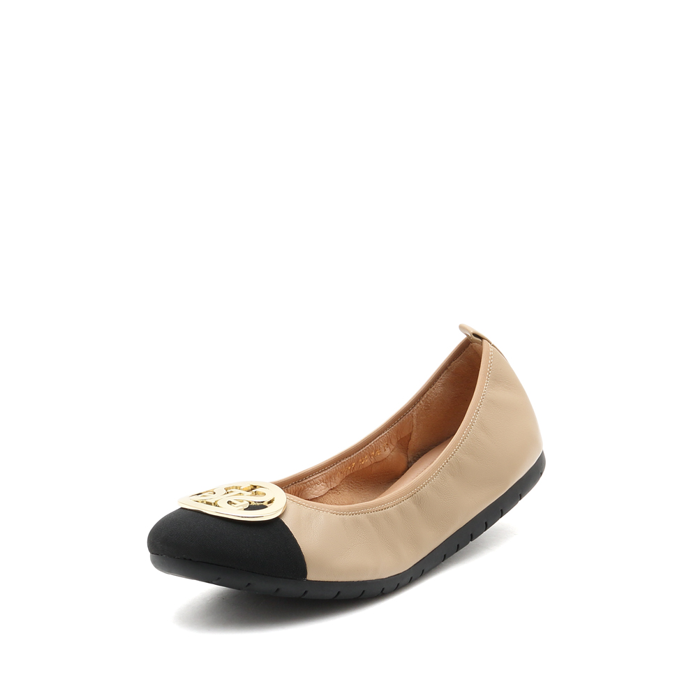 思加图2021秋季新款金属装饰浅口单鞋圆头平底单鞋女皮鞋9cp47cq1