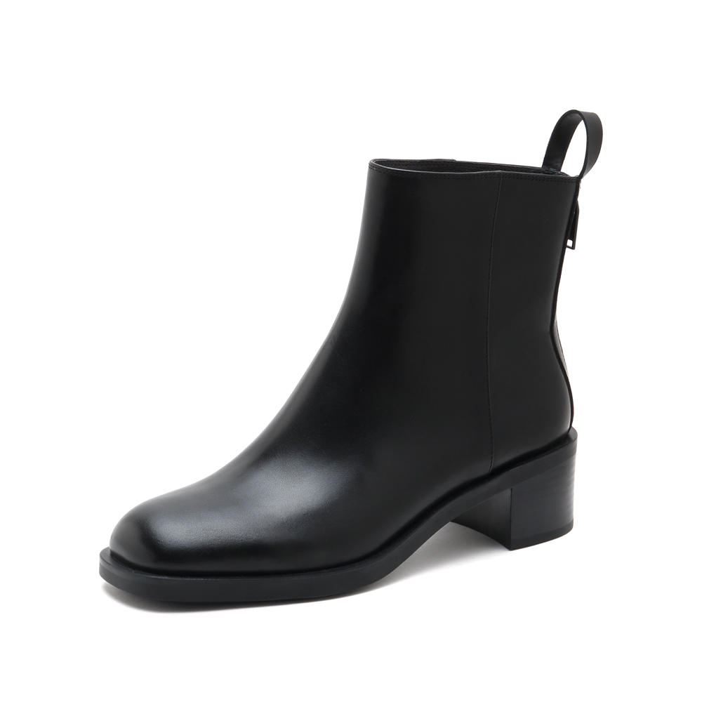 思加图2021冬季新款简约纯色粗跟小短靴后拉链短靴女皮靴EC501DD1