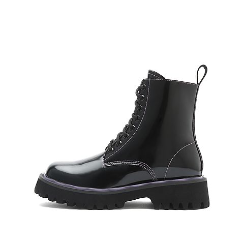 思加图2021冬季新款休闲系带马丁靴圆头厚底小短靴女皮靴D8702DD1