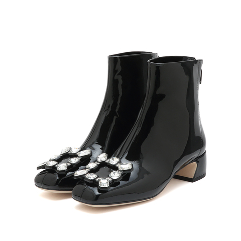 思加图2022冬季新款水钻饰扣粗跟短靴女皮靴EFK04DD2