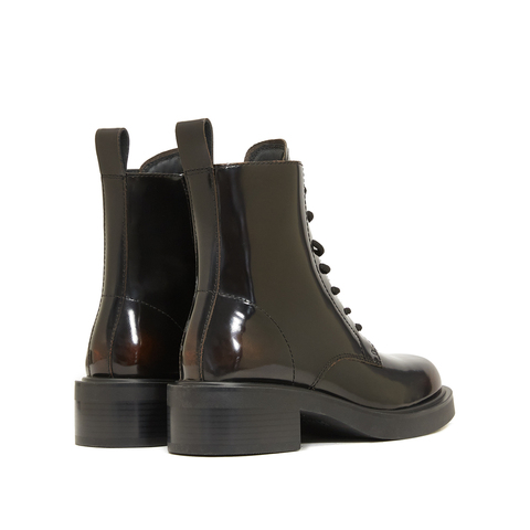 思加图2022冬季新款英伦风厚底马丁靴短靴女皮靴EFT01DD2