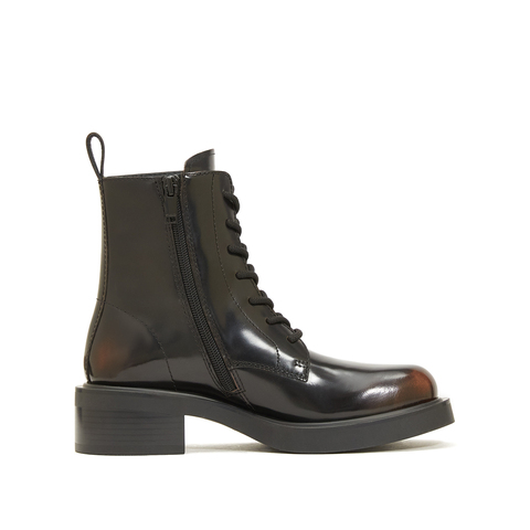 思加图2022冬季新款英伦风厚底马丁靴短靴女皮靴EFT01DD2