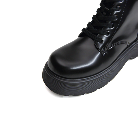 思加图2022冬季新款英伦风厚底马丁靴男皮短靴靴EEW04DD2