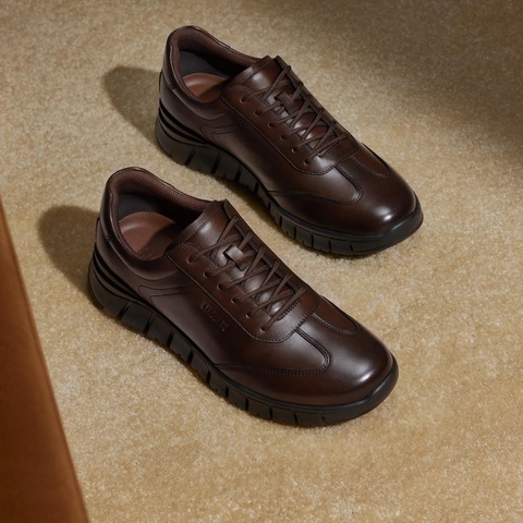 思加图2024秋季新款冒险家休闲运动鞋系带舒适商务男皮鞋H3571CM4