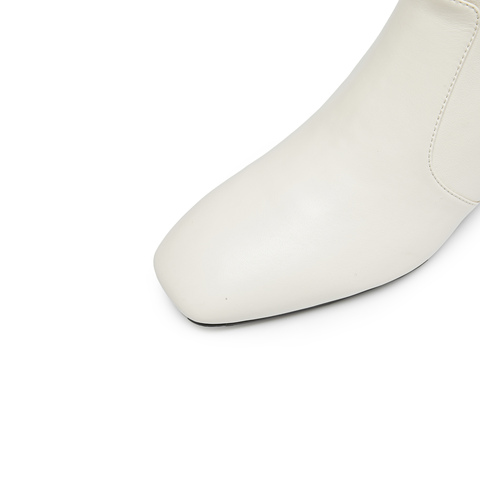 思加图2024冬季新款方糖奶油短靴粗跟时装靴女皮靴9U004DD4