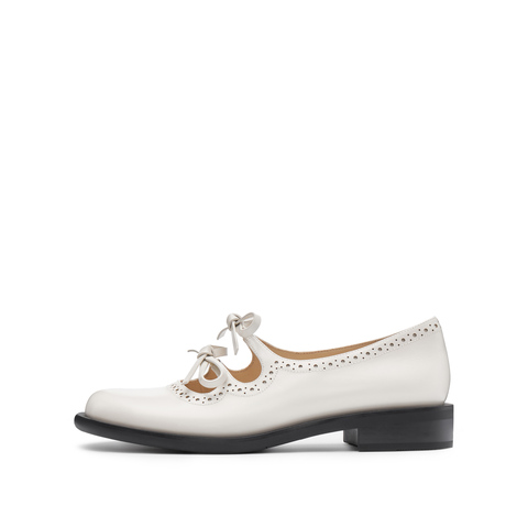 思加图2025春季新款魔法甜心玛丽珍鞋奶油鞋浅口单鞋女鞋EA716AA5