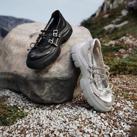 思加图2025春季新款甜酷玛丽珍鞋厚底增高浅口单鞋女鞋子ESF10AQ5