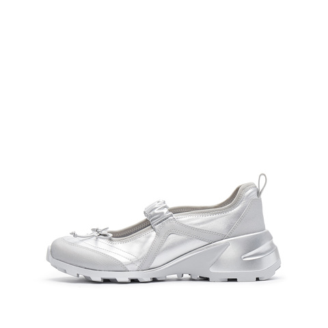 思加图2025春季新款月光蝴蝶奶油鞋玛丽珍鞋厚底浅口单鞋女鞋Y2280AQ5