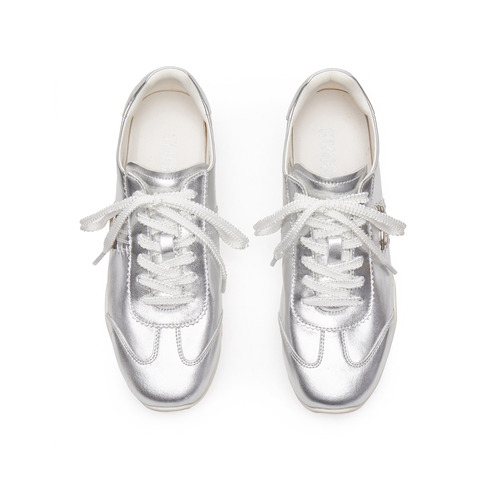 思加图2025春季新款豆豆奶皮德训鞋阿甘鞋休闲鞋小白鞋女鞋S0163AM5