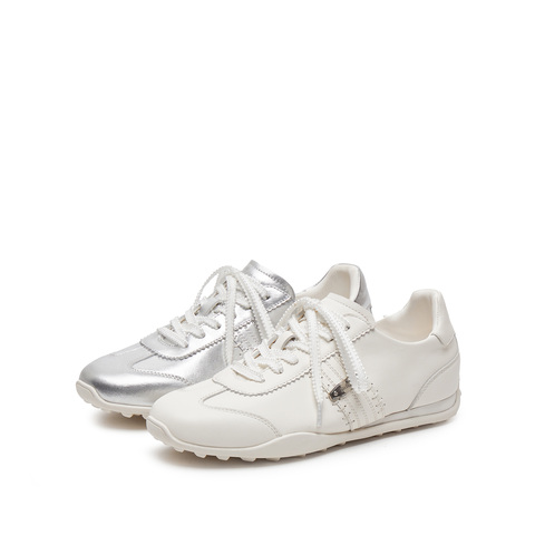 思加图2025春季新款豆豆奶皮德训鞋阿甘鞋休闲鞋小白鞋女鞋S0163AM5