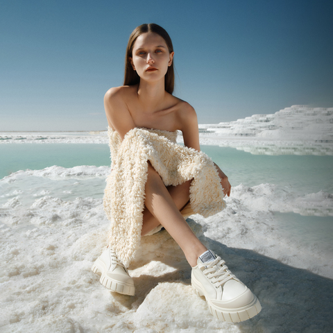 思加图2025春季新款奶油琴键鞋饼干鞋小白鞋休闲运动鞋厚底板鞋系带女鞋ESE11AM5