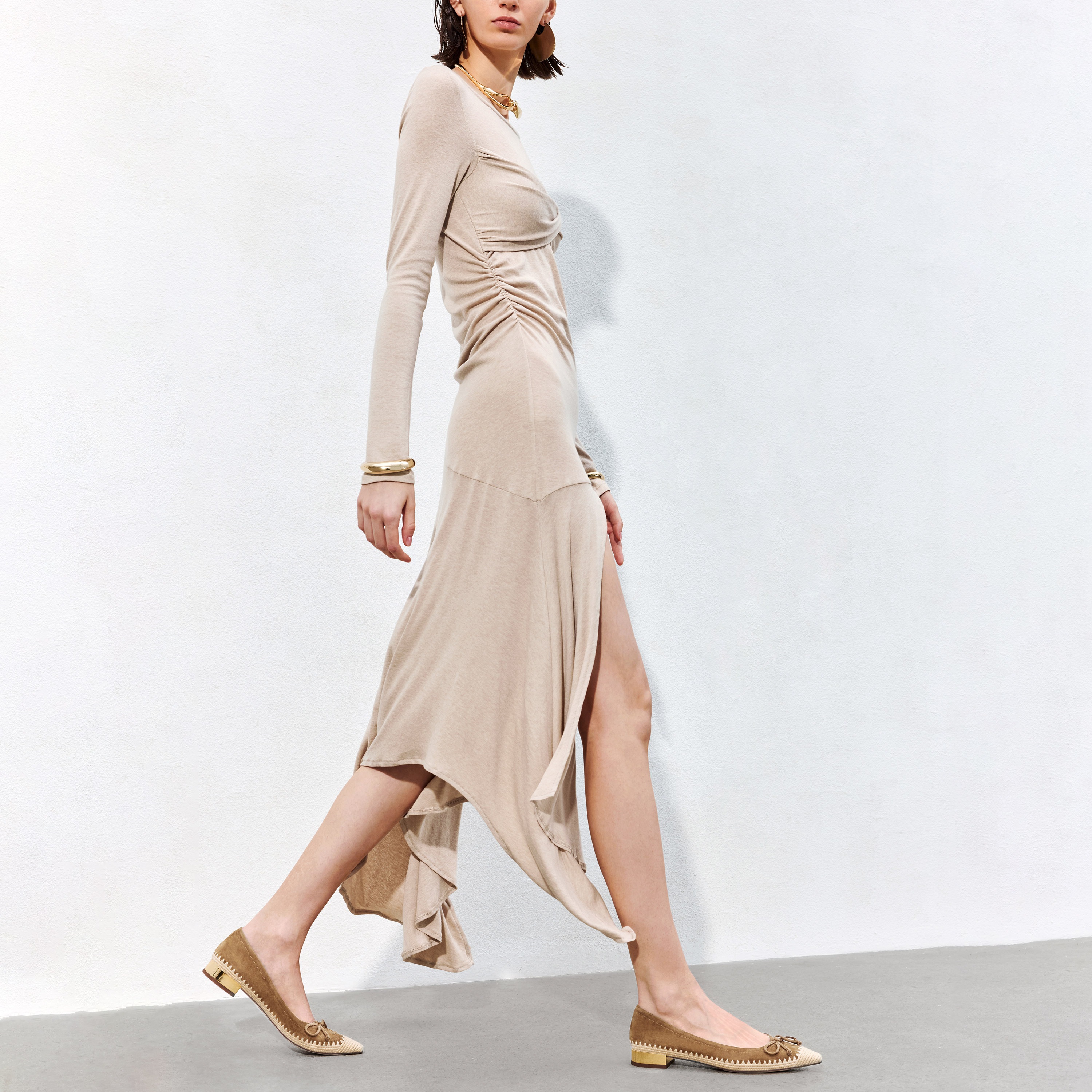 思加图2025春季新款复古浅口鞋单鞋平底鞋通勤女皮鞋EA412AQ5