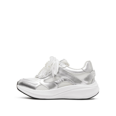 思加图2025春季新款甜酷运动鞋厚底增高休闲鞋透气女鞋H2921AM5