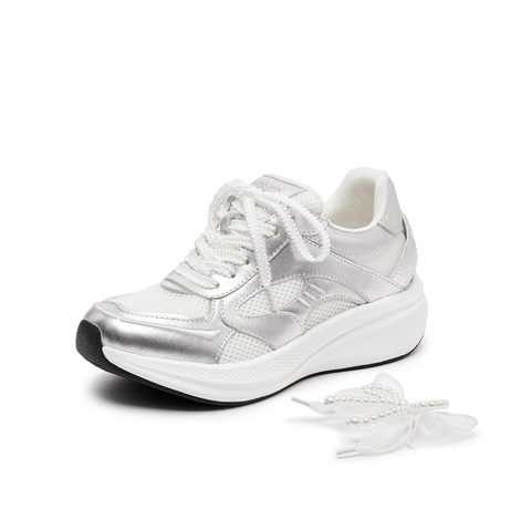 思加图2025春季新款甜酷运动鞋厚底增高休闲鞋透气女鞋H2921AM5